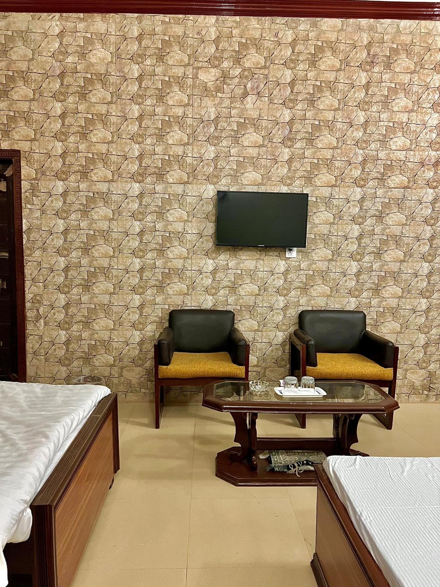 فندق Babar House فيصل آباد المظهر الخارجي الصورة